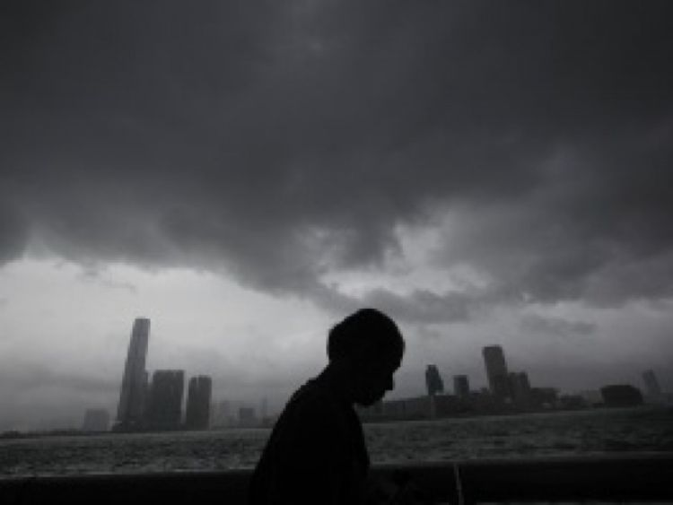 Zbog naleta tajfuna paralizovan Hong Kong