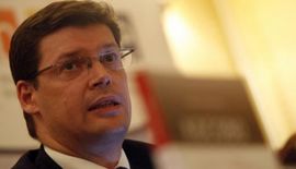 Lindzi: Sa dobrim planom podjela Kosova je moguća