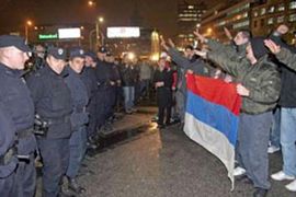U Srbiji aktivno oko 30 ekstremističkih organizacija