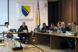 Majkić: Građani sjede na buretu baruta