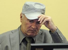 Ratka Mladića oživljavali u ćeliji: Halucinira i doziva suprugu