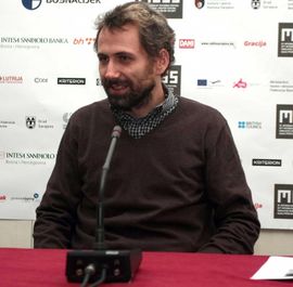 Reditelj Oliver Frljić ponosan na predstavu o bh. stvarnosti