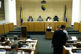 Teško do manjih plata uprava firmi