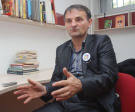 Tode Nikoletić: Najgori pesnik bolji od najboljeg političara