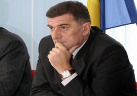 Lukač najavio hapšenje "velikih zvjerki"