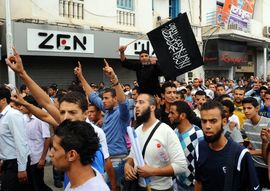 Policija ispalila suzavac na islamiste
