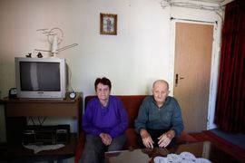 Bolesni supružnici jedva preživljavaju (Foto)