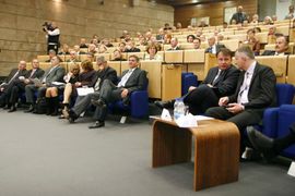 Firme na registraciju čekaju i sedam godina