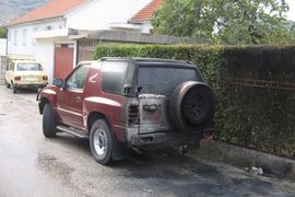 Zapaljen mu auto ispred kućnog praga