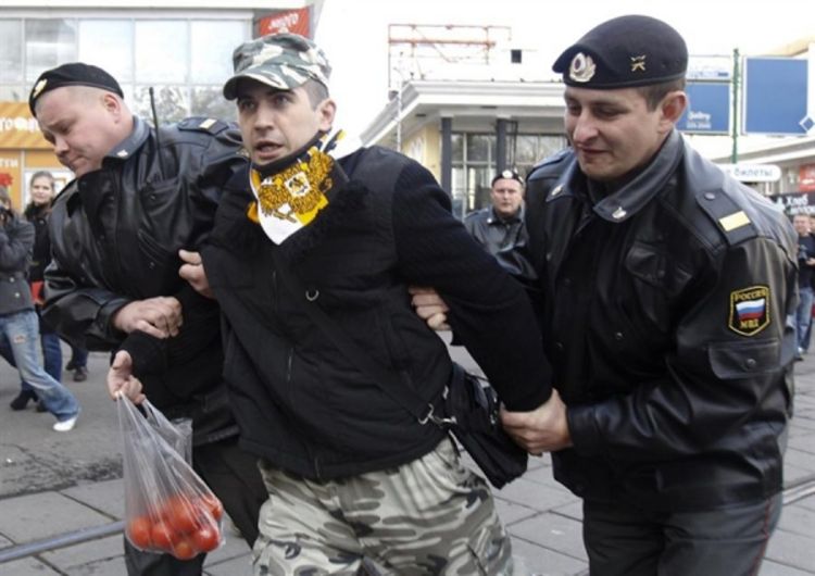 Više od 40 uhapšenih na gej paradi u Moskvi (Video)