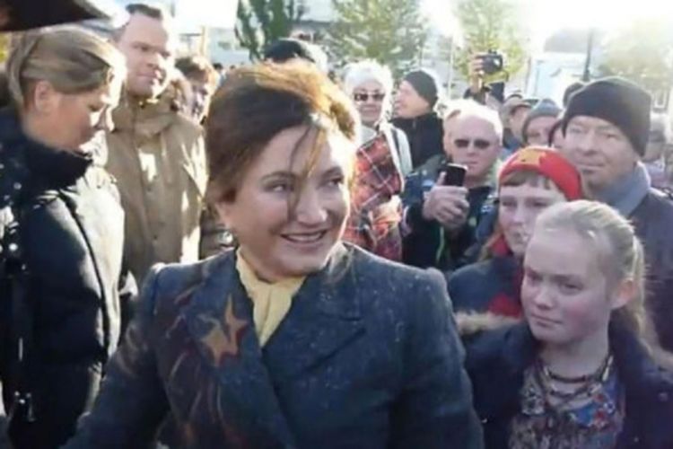 Prva dama demonstrirala protiv muža (Video)