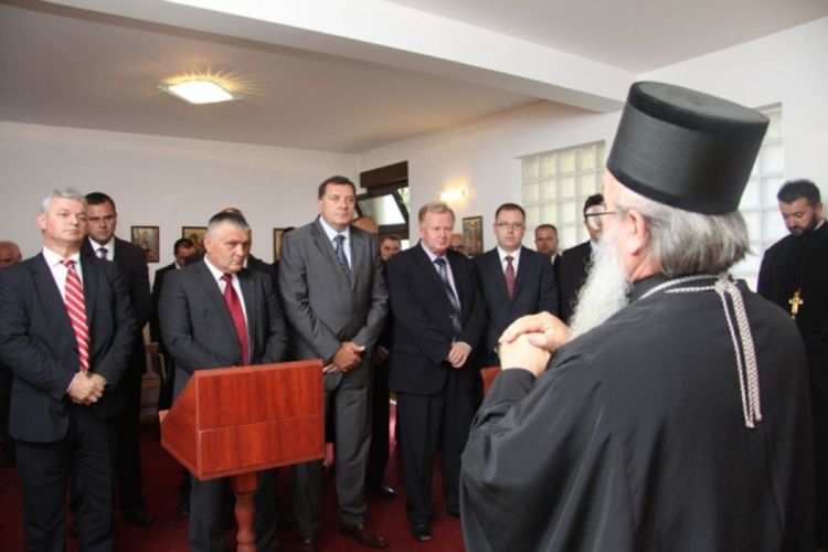 Srpski povratnici dobijaju struju