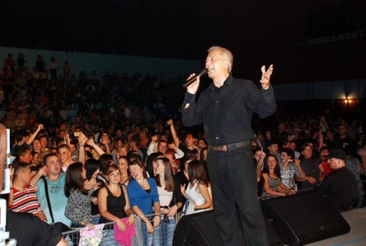 Humanitarni koncert Miroslava Ilića održan u Prijedoru