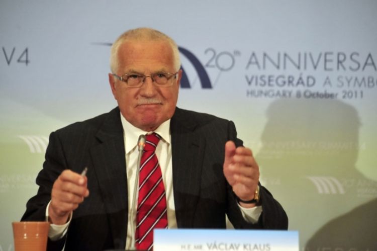 Klaus: Nastanak evra bilo je silovanje ekonomije