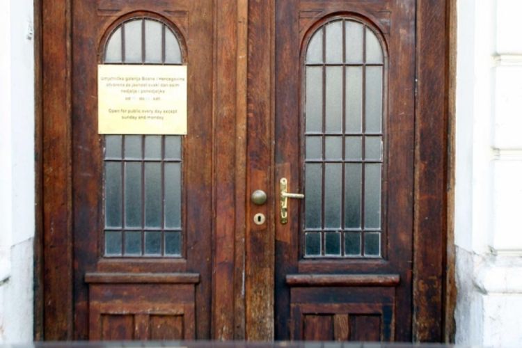 Umjetnička galerija BiH rođendan dočekala zatvorenih vrata