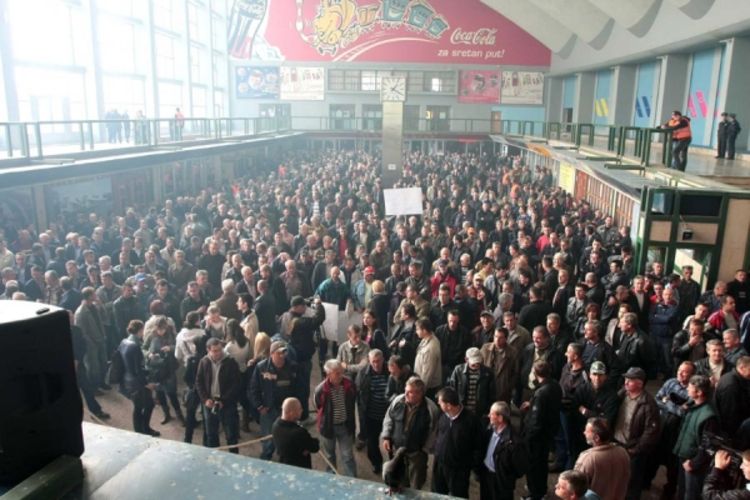 Zaposleni u Željeznicama FBiH traže novac kojeg nema