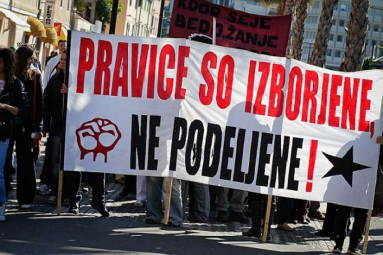 Hiljade ljudi na Protestu ogorčenih u Kopru (Foto)