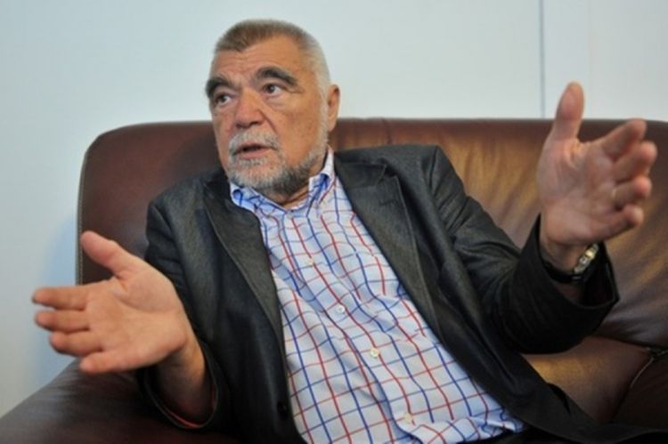 Mesić negirao da ga je finansirao albanski lobi