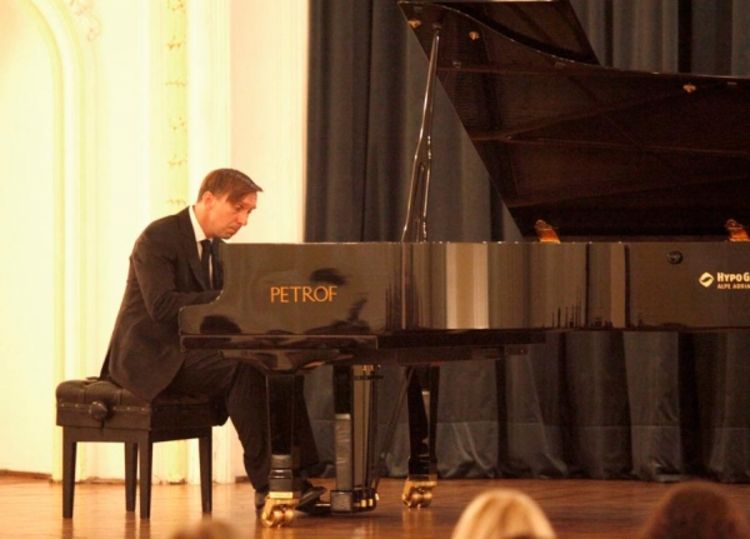 Koncert pijaniste Olivera Majstorovića u Banjaluci: Klasikom opčinio publiku