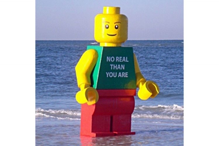 Nađeni lego čovjek dio performansa?