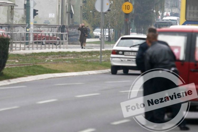 U napadu na ambasadu ranjen policajac Mirsad Velić