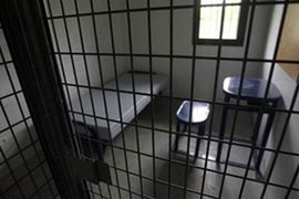 U sukobu bandi ubijeno osam zatvorenika i oteti policajci