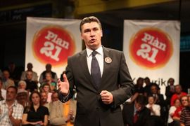 SDP u prednosti, BiH draga Hrvatima
