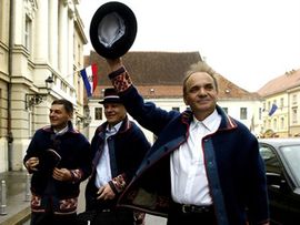 Glavašu uručena optužnica iz Srbije