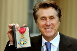 Britanska kraljica odlikovala Brajana Ferija
