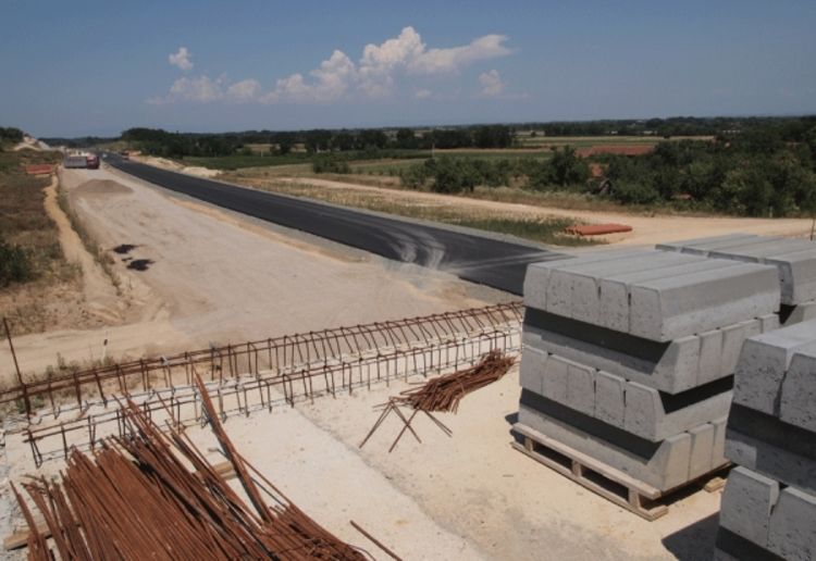 Pri kraju radovi na autoputu Banjaluka-Gradiška