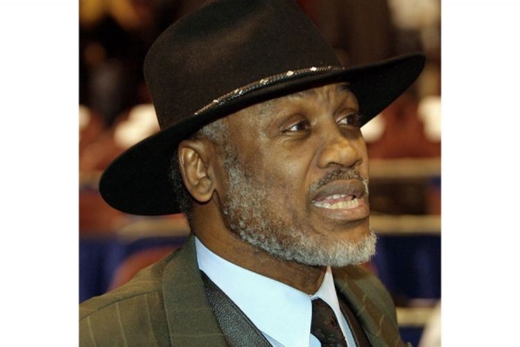 Umro Džo Frejzer, prvi bokser koji je pobijedio Muhameda Alija (Foto, Video)