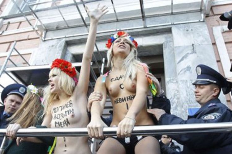 Ko su gologrude Ukrajinke koje prkose papi i svjetskim moćnicima (Foto, Video)