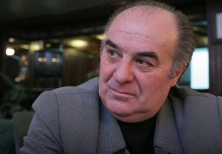 Povrijeđen pjevač Miki Jevremović