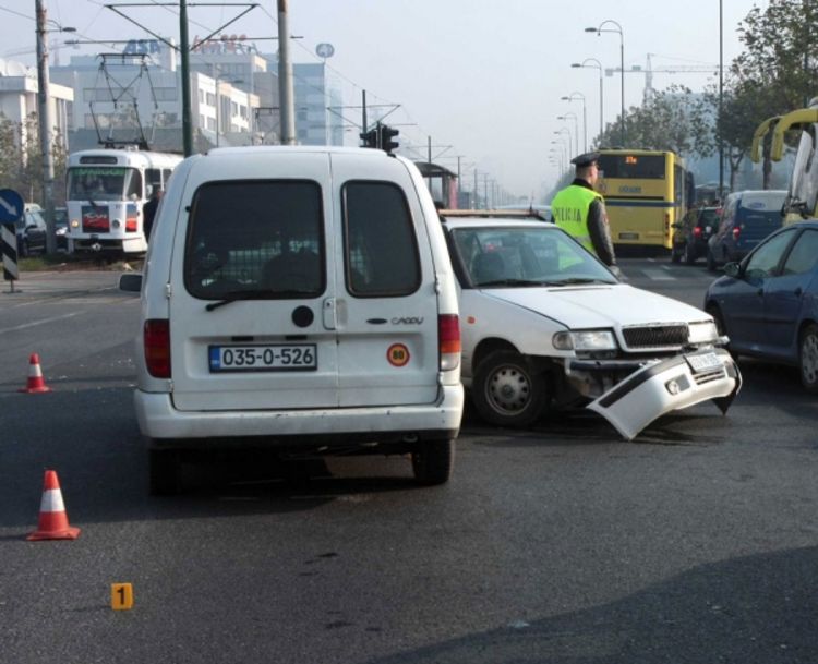 Sarajevo: U saobraćajnoj nezgodi povrijeđeno sedam ljudi
