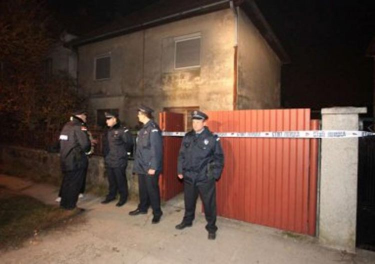 Ubila muža i zalila ga pur-pjenom