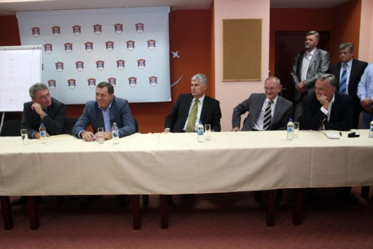 Sastanak lidera šest stranaka završen neuspješno