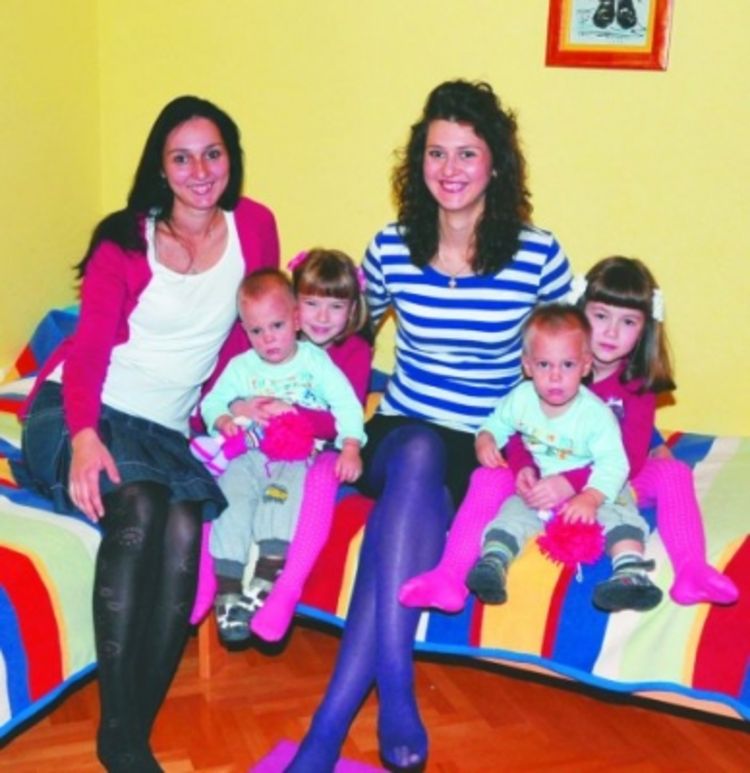 Bijeljina: Sestre rodile blizance