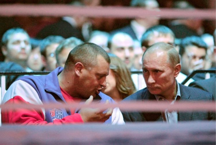 Putin izviždan na boks meču