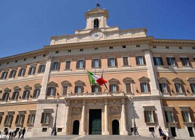 Italija primorana da se zaduži po rekordno visokim kamatnim stopama