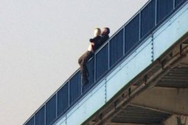 Beograđanka (35) htjela skočiti s Brankovog mosta (Foto, Video)
