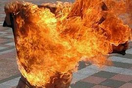 Preminuo monah koji se zapalio