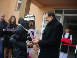 Raspušteni zadnji kolektivni centri u Srebrenici i Bratuncu