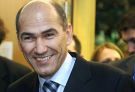 Janša dobio odštetu za klevetu u aferi Patria