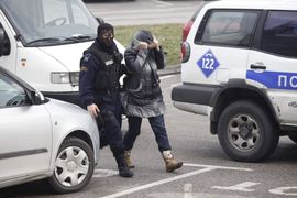 Osumnjičeni za krađe automobila pušteni na slobodu