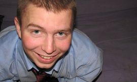 Bredli Mening, Vikiliksov izvor, danas pred vojnim sudom