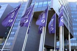 Hipo banka se ne povlači već reprivatizuje
