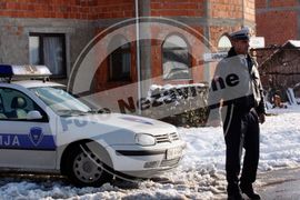 Okončana drama u Kozarskoj Dubici: Uhapšen otac koji je htio dići ...