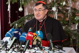 Božićna poslanica kardinala Puljića: Neka se ukloni sve što ...