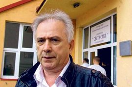 Jakšić: Barikade ostaju