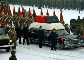 Oproštaj od Dragog vođe: Masovna histerija na ulicama Sjeverne Koreje ...